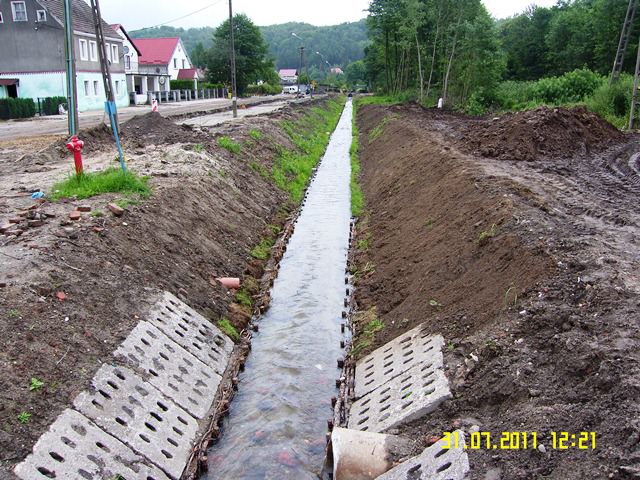 Remont Rowów Melioracyjnych w Miejscowości Polanów - Wykonanie oraz Remont Istniejących Rowów Melioracyjnych na Rzece Grabówka